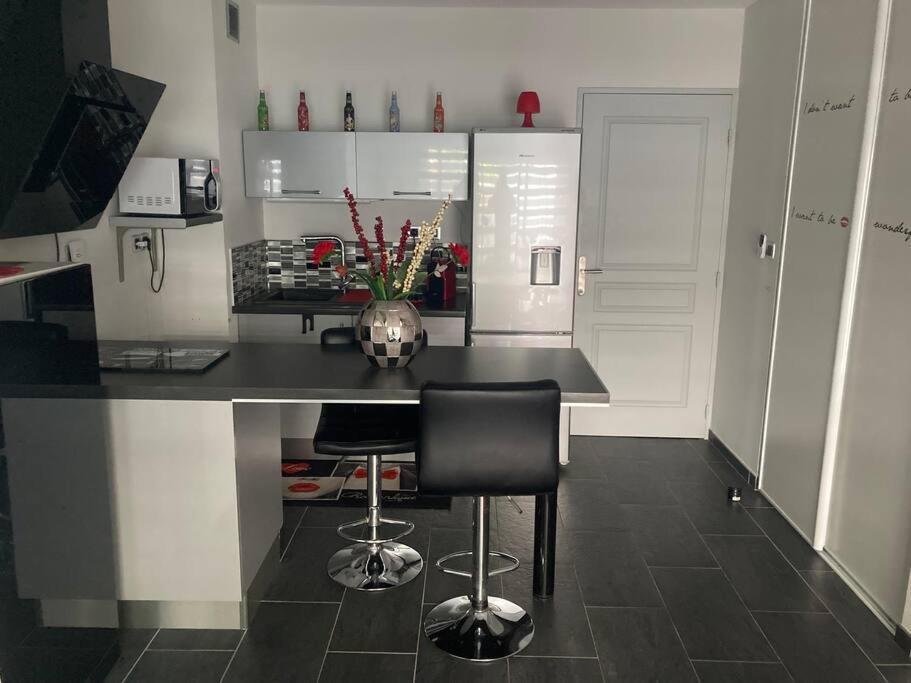 Magnifique Studio Tout Equipe Classe 2 Etoiles Apartment Saint-Leu Exterior photo